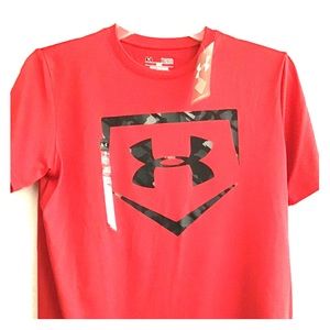 UNDER ARMOUR DRI-FIT T-shirt